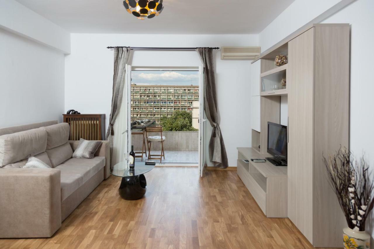 Central Luxury Flat With Terrace - Adela Accommodation - Ideal For Long Stays Bucureşti Ngoại thất bức ảnh