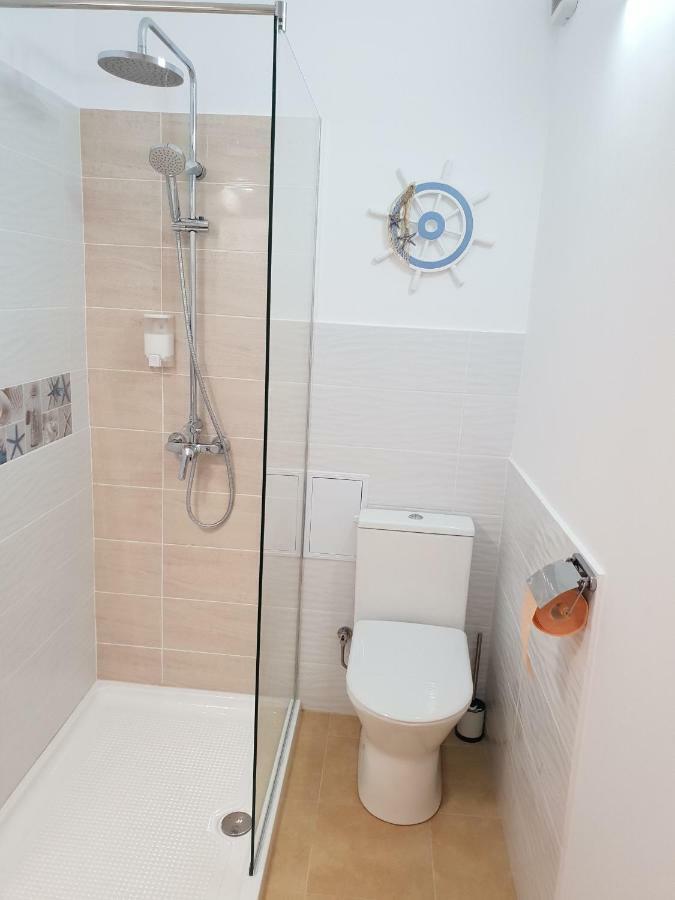 Central Luxury Flat With Terrace - Adela Accommodation - Ideal For Long Stays Bucureşti Ngoại thất bức ảnh