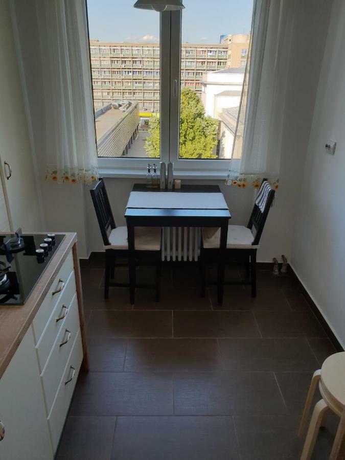 Central Luxury Flat With Terrace - Adela Accommodation - Ideal For Long Stays Bucureşti Ngoại thất bức ảnh